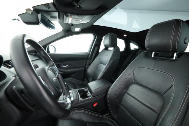 Jaguar E-Pace image 4