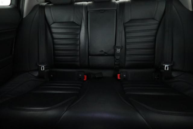 Alfa Romeo Giulia image 5