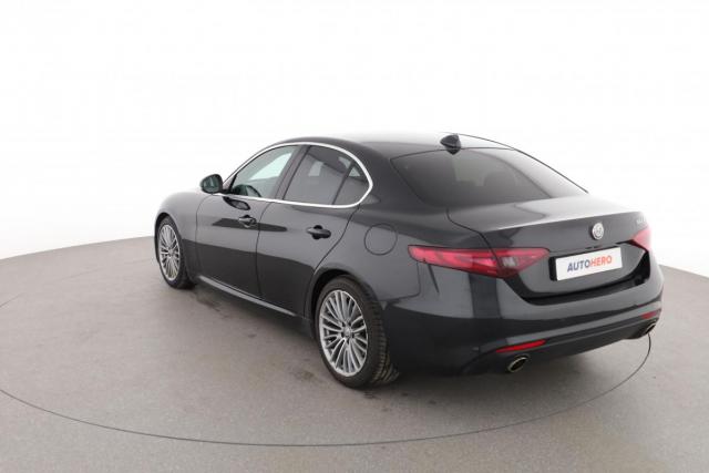 Alfa Romeo Giulia image 7