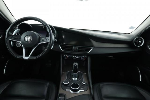 Alfa Romeo Giulia image 1