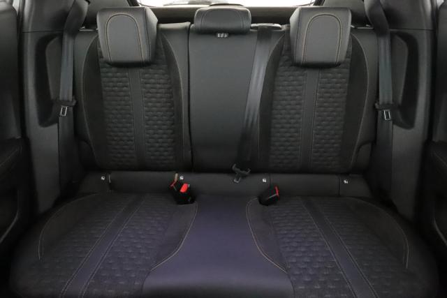Peugeot 2008 image 9