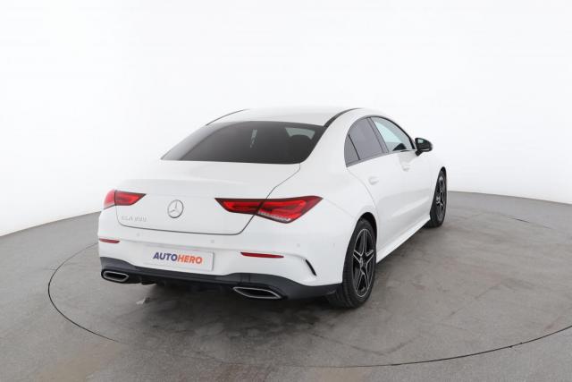 Mercedes Benz Cla image 4