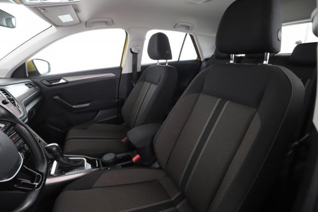 Volkswagen T-Roc image 9