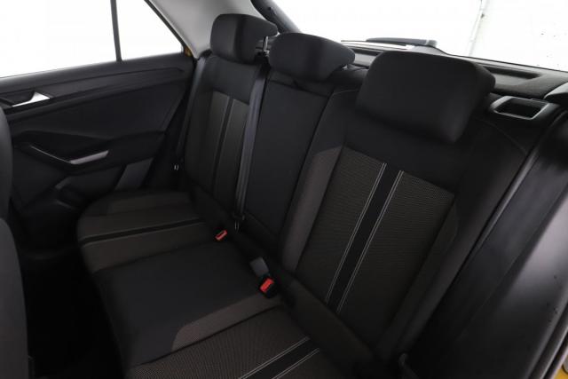 Volkswagen T-Roc image 2