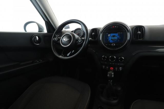 Mini Countryman image 9