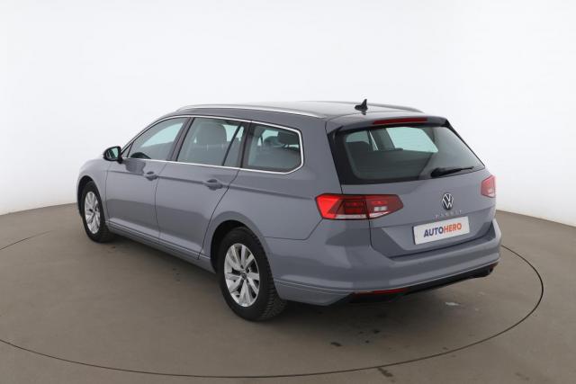 Volkswagen Passat Sw image 1
