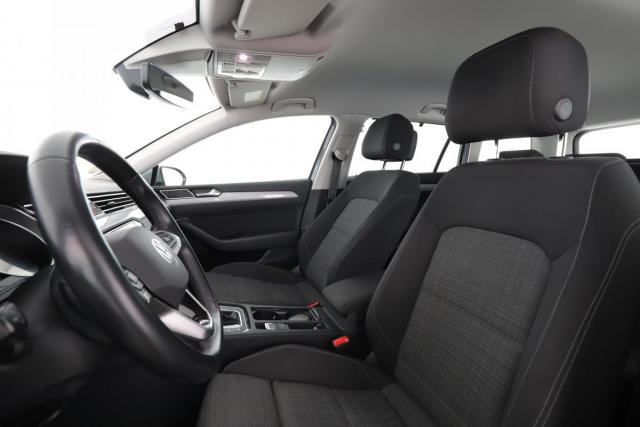 Volkswagen Passat Sw image 6