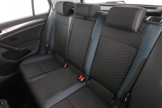 Volkswagen Golf image 4