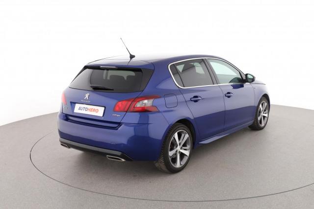 Peugeot 308 image 1