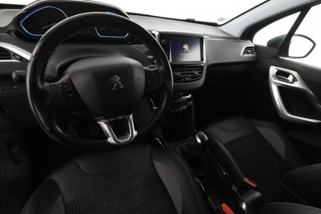 Peugeot 2008 image 6