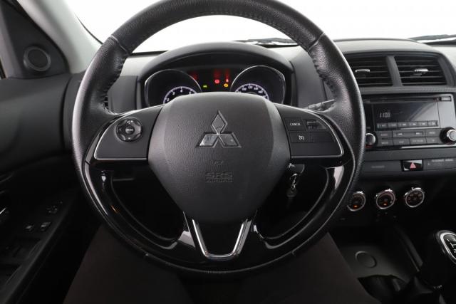 Mitsubishi Asx image 8