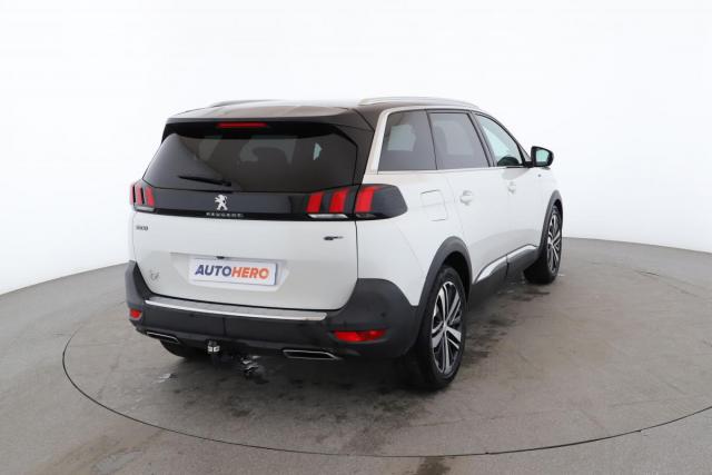 Peugeot 5008 image 8