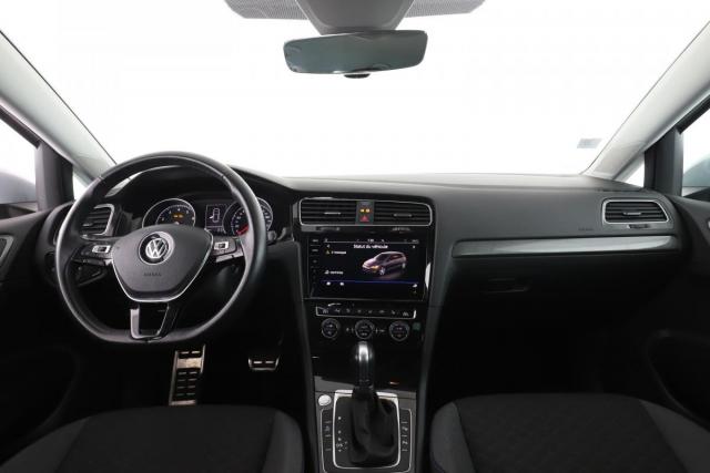 Volkswagen Golf image 2