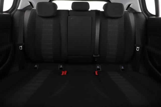 Peugeot 308 image 7