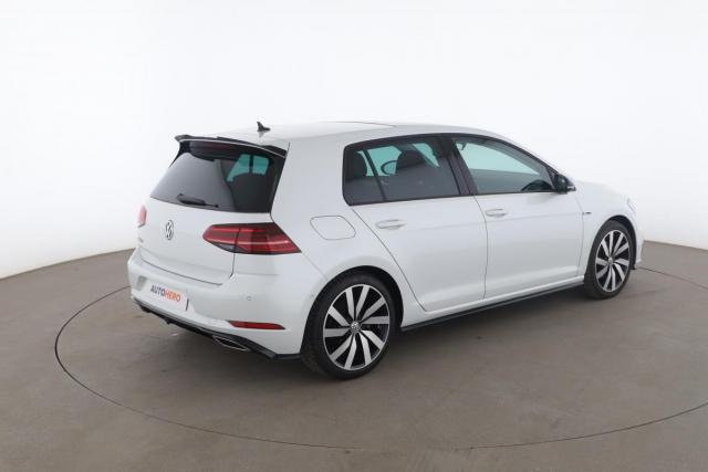 Volkswagen Golf image 7