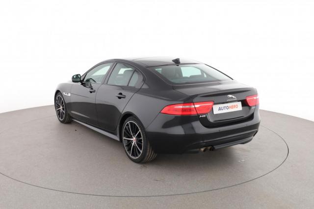 Jaguar Xe image 4