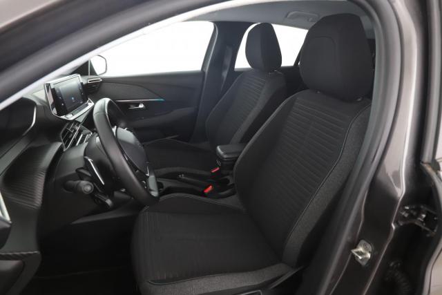 Peugeot 208 image 2