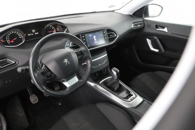 Peugeot 308 image 1
