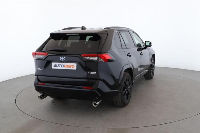 Toyota Rav4 image 9