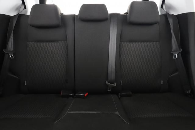 Peugeot 208 image 3
