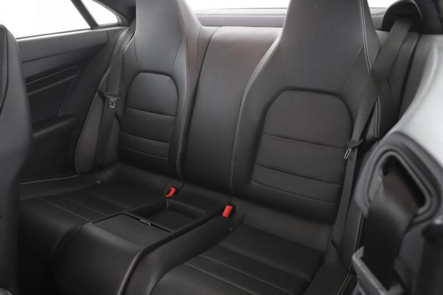 Mercedes Benz Classe E Coupe image 9