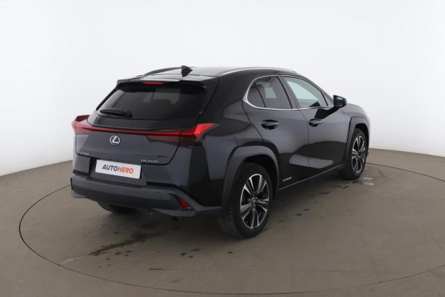 Lexus Ux image 5