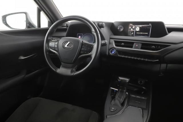 Lexus Ux image 9