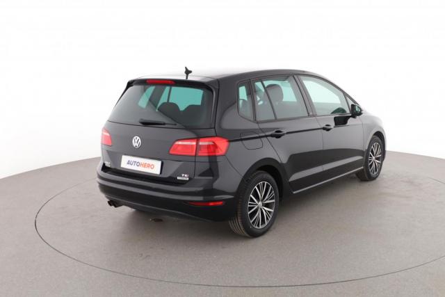 Volkswagen Golf Sportsvan image 3