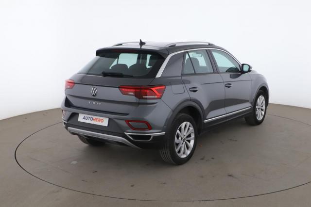 Volkswagen T-Roc image 2