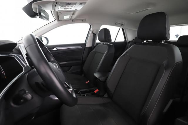 Volkswagen T-Roc image 6