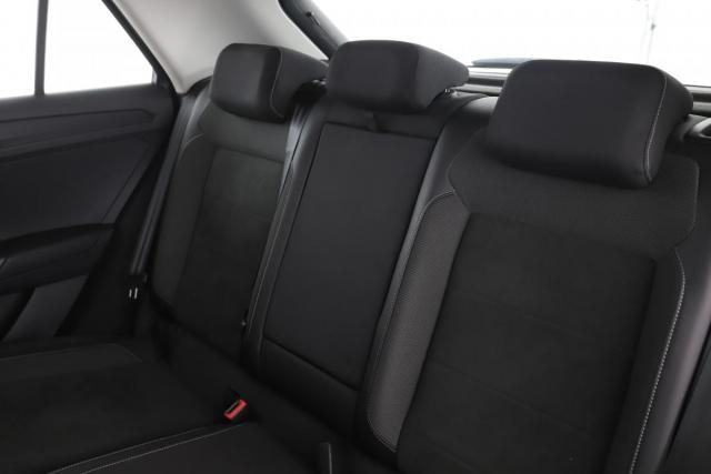 Volkswagen T-Roc image 5