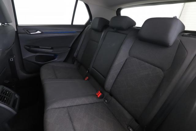 Volkswagen Golf image 4