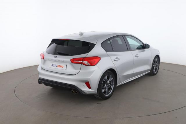 Ford Focus image 2