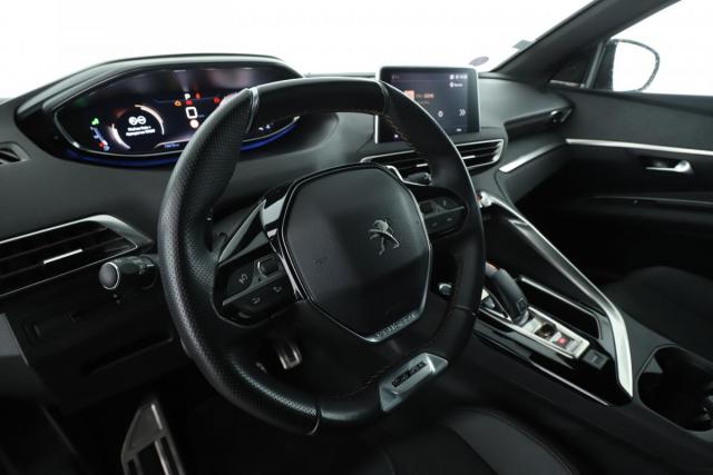 Peugeot 3008 image 3