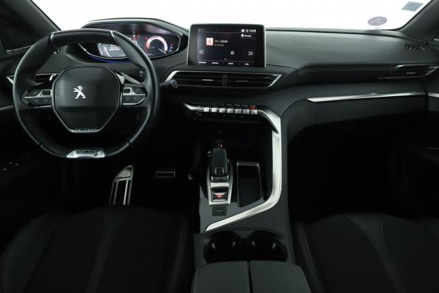 Peugeot 3008 image 2