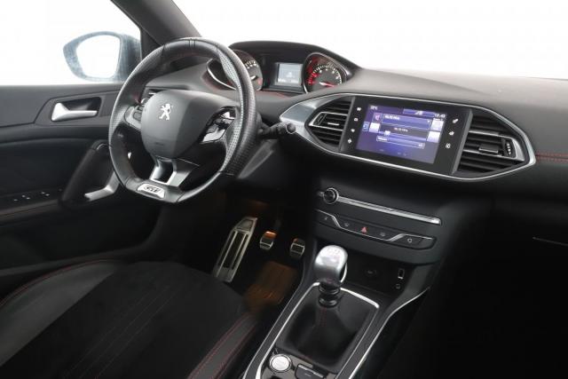 Peugeot 308 image 1