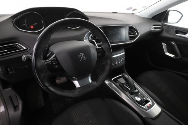 Peugeot 308 image 1