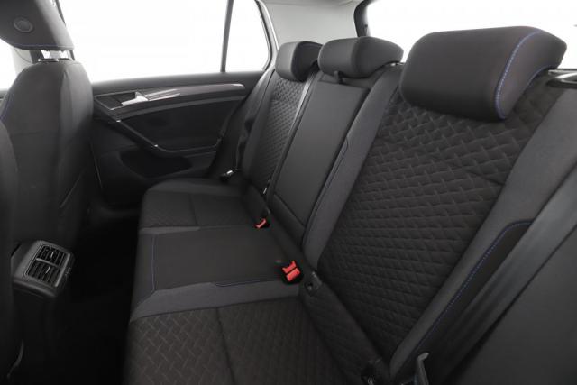 Volkswagen Golf image 7