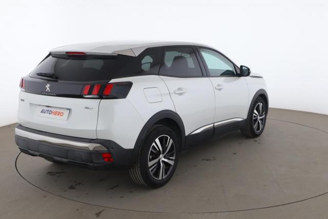 Peugeot 3008 image 2