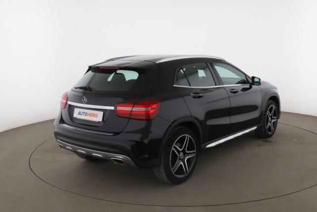 Mercedes Benz Gla image 9