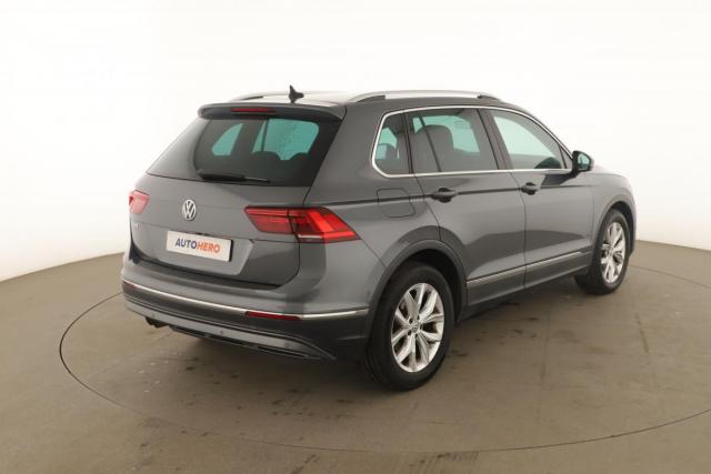 Volkswagen Tiguan image 8