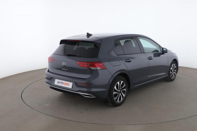 Volkswagen Golf image 2