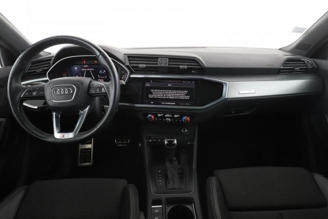 Audi Q3 image 6