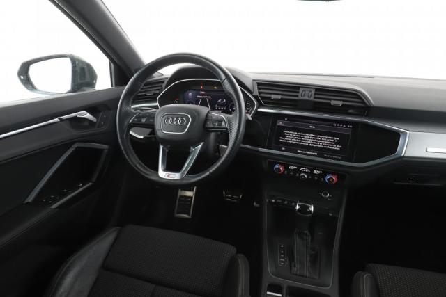 Audi Q3 image 8