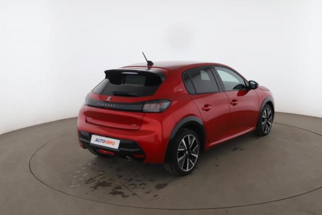 Peugeot 208 image 2