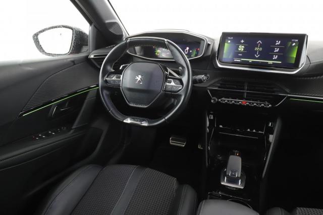 Peugeot 208 image 7