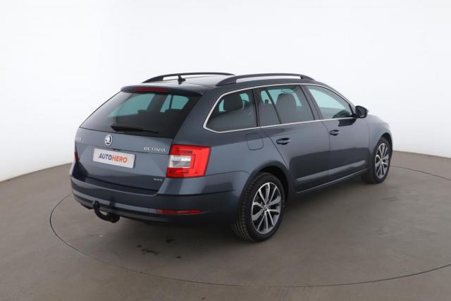 Skoda Octavia image 1