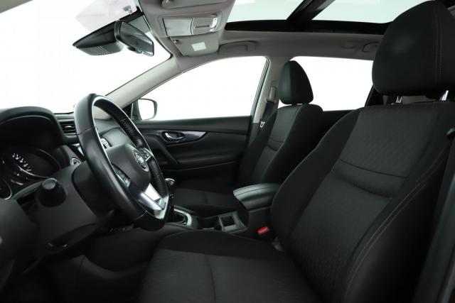 Nissan X-Trail image 7