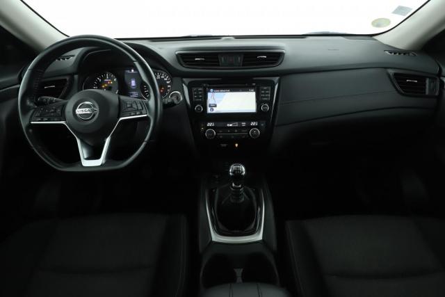 Nissan X-Trail image 3
