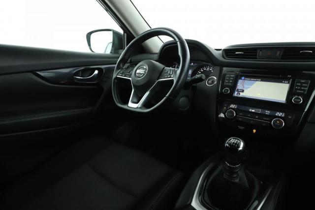 Nissan X-Trail image 4